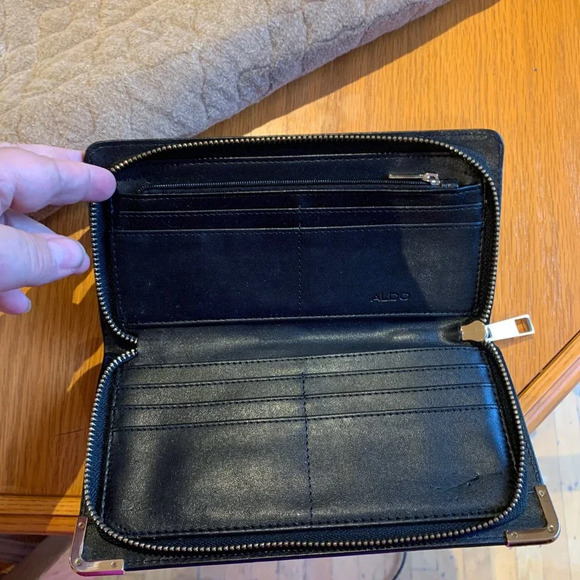 Aldo Black Wallet - Picture 3 of 4